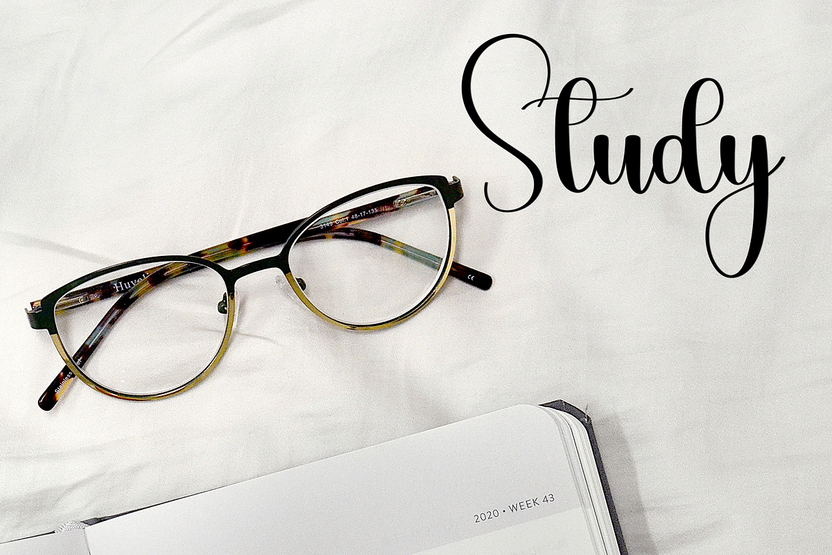 Diary, a Handwritten Font by InermediaSTUDIO (Photo 6 of 8)