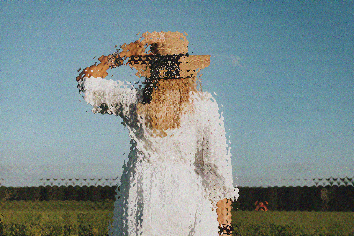 01: Glass Displacer for Photoshop, an Action Add-On by Eugene Tantsurin (Photo 11 of 11)