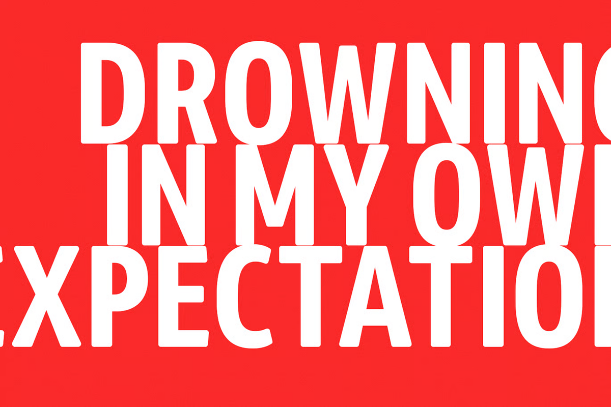 Earlgos Condensed Sans Font, a Sans Serif Font by MACK 75 (Photo 6 of 7)