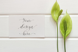Mockup. Cards and flowers