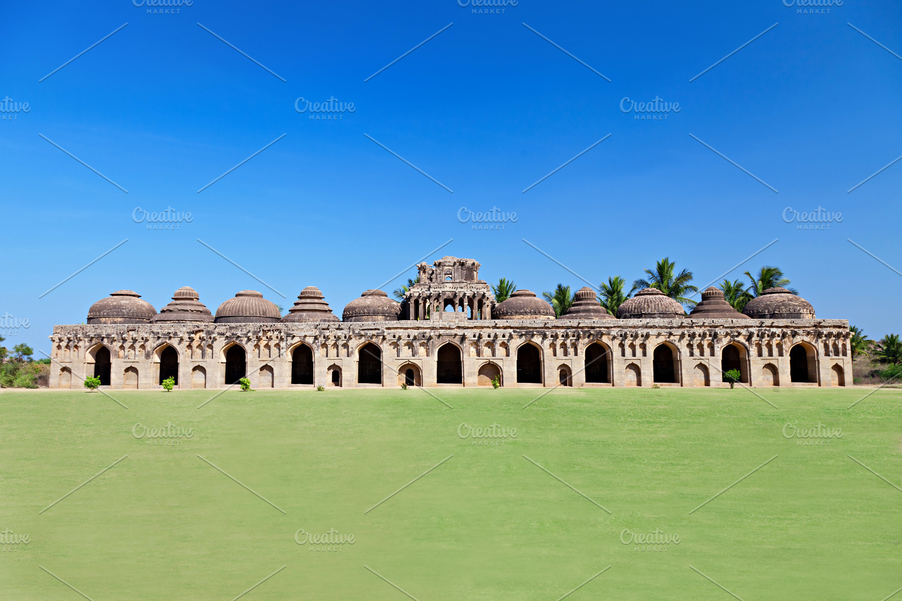 Elephant Stables, Hampi, a Photo by saiko3p