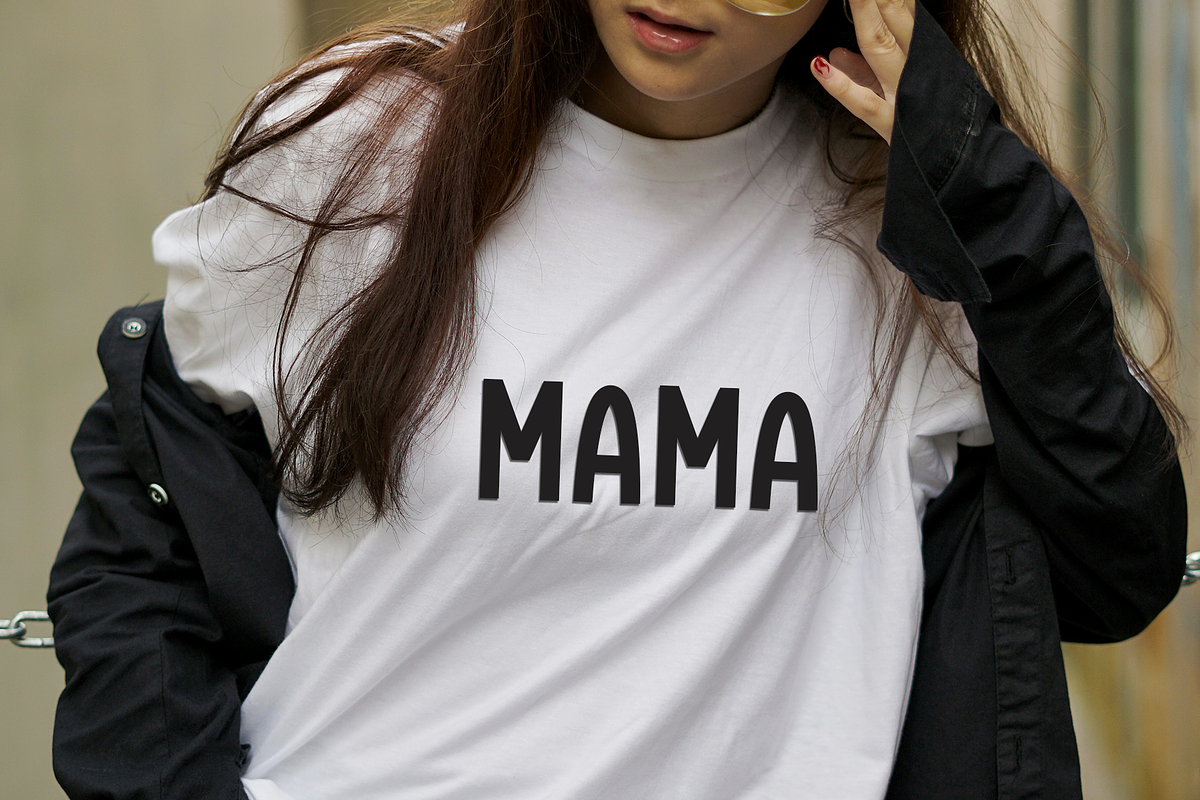 Dream Mama, a Serif Font by InermediaSTUDIO (Photo 2 of 8)