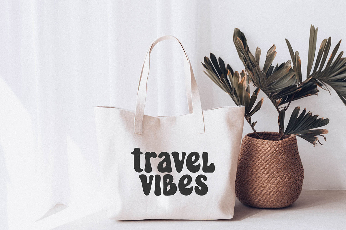 Dreamy Retro Font, a Handwritten Font by BarcelonaShop (Photo 3 of 10)