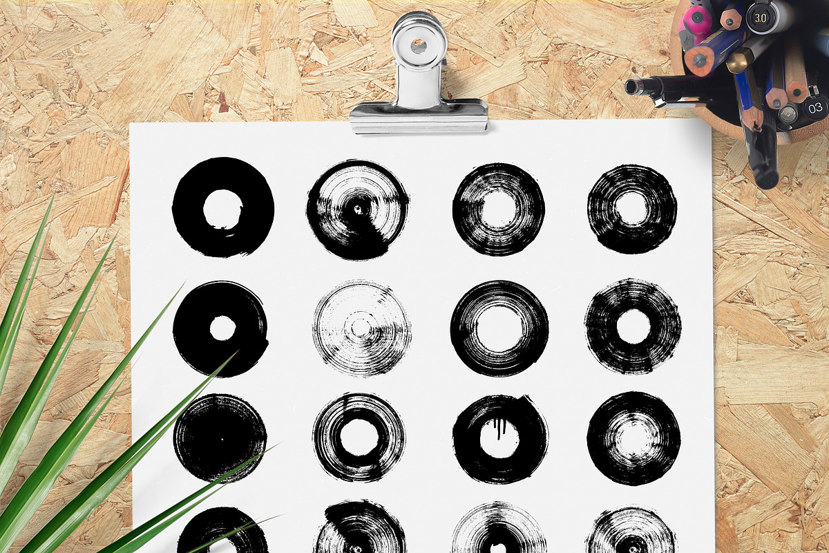 Vector circle brushes, a Brush Add-On by DOBROGRAPH (Photo 3 of 6)