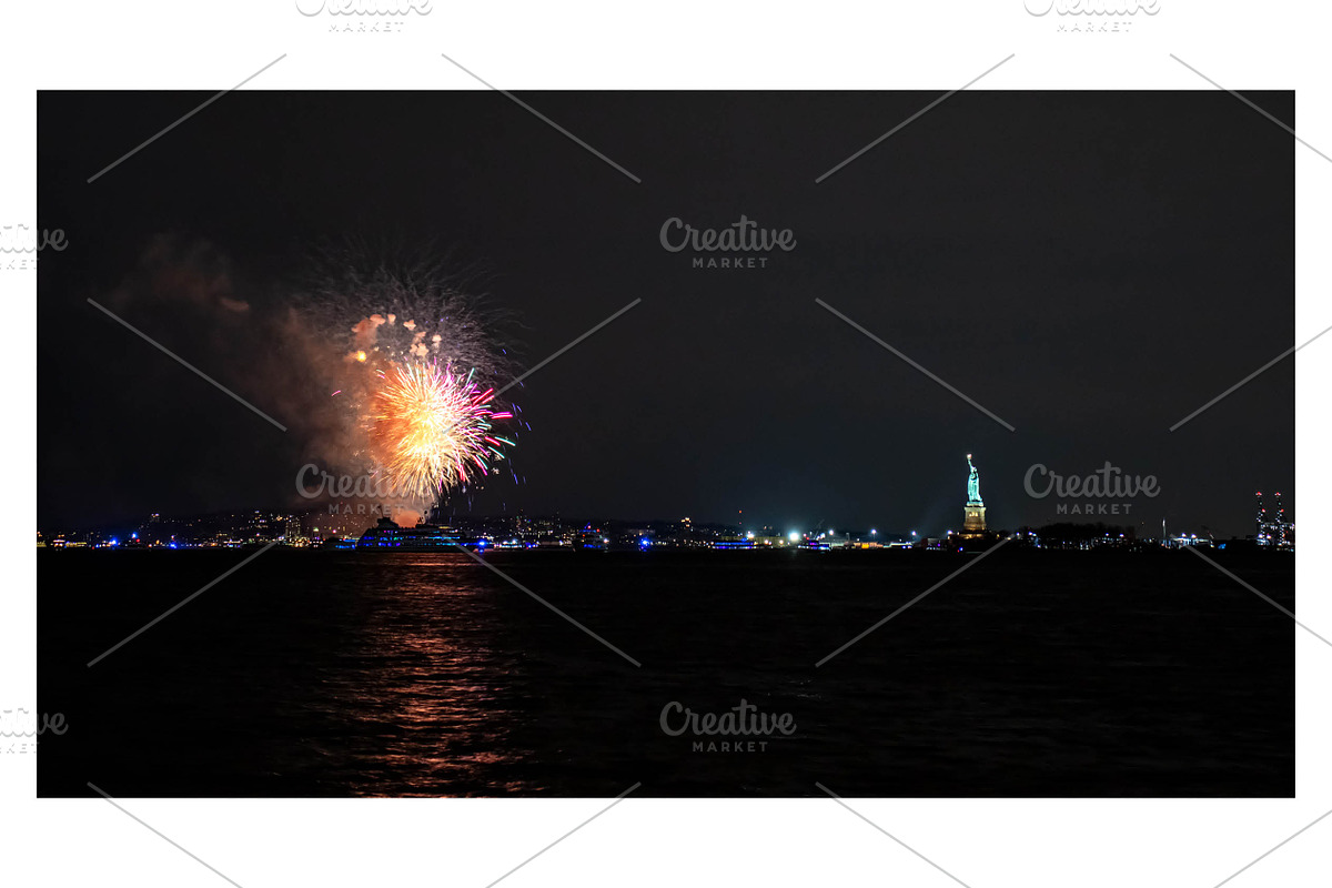 New York City Fireworks Photo Bundle, an Arts & Entertainment Photo by Full Circle Design Studio (Photo 8 of 14)