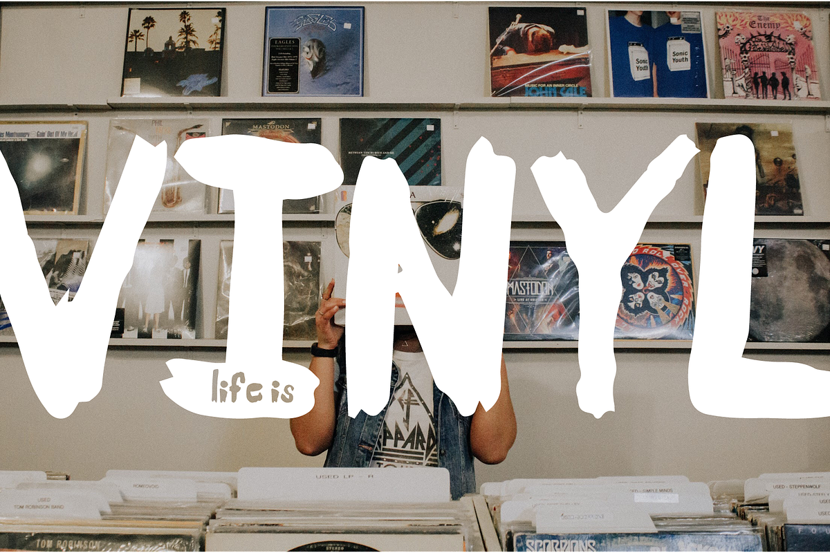 Scratchapalooza, a Font by Rowlison Creative (Photo 9 of 9)
