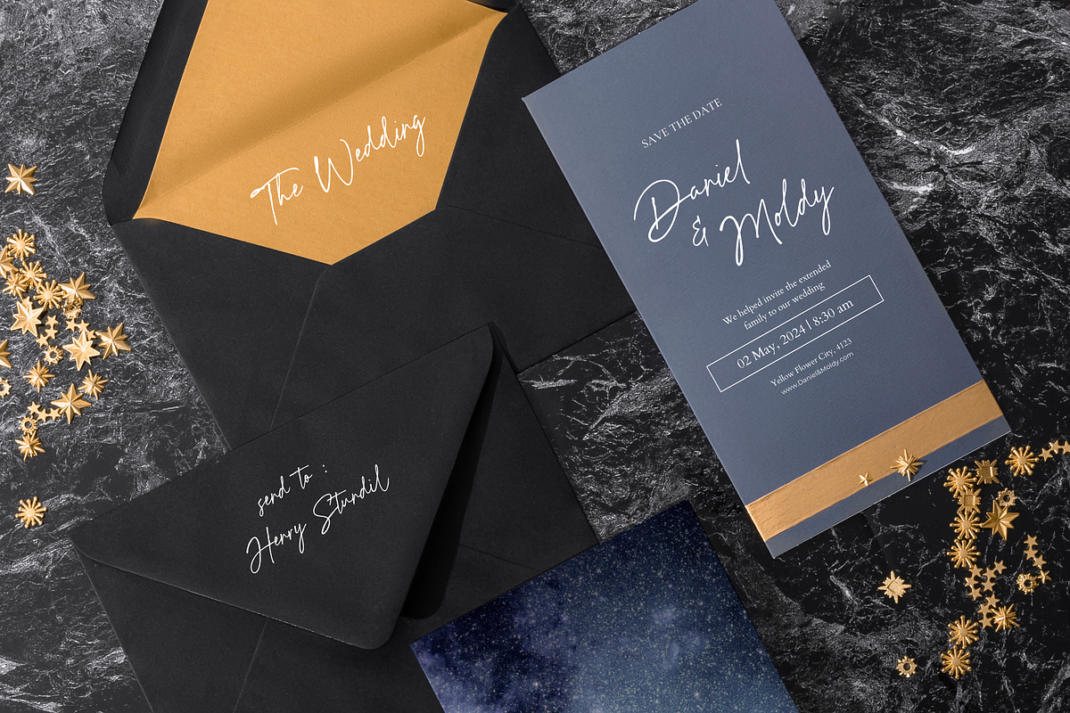 Hildera Script, a Script Font by Sronstudio (Photo 7 of 15)