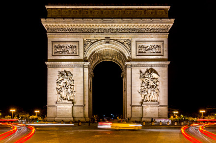 Arc de triomphe in Paris at night, an Architecture Photo by Aitormmshop