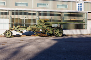 Krupp heavy field gun Mörser 18, an Animal Photo by Bepslabor