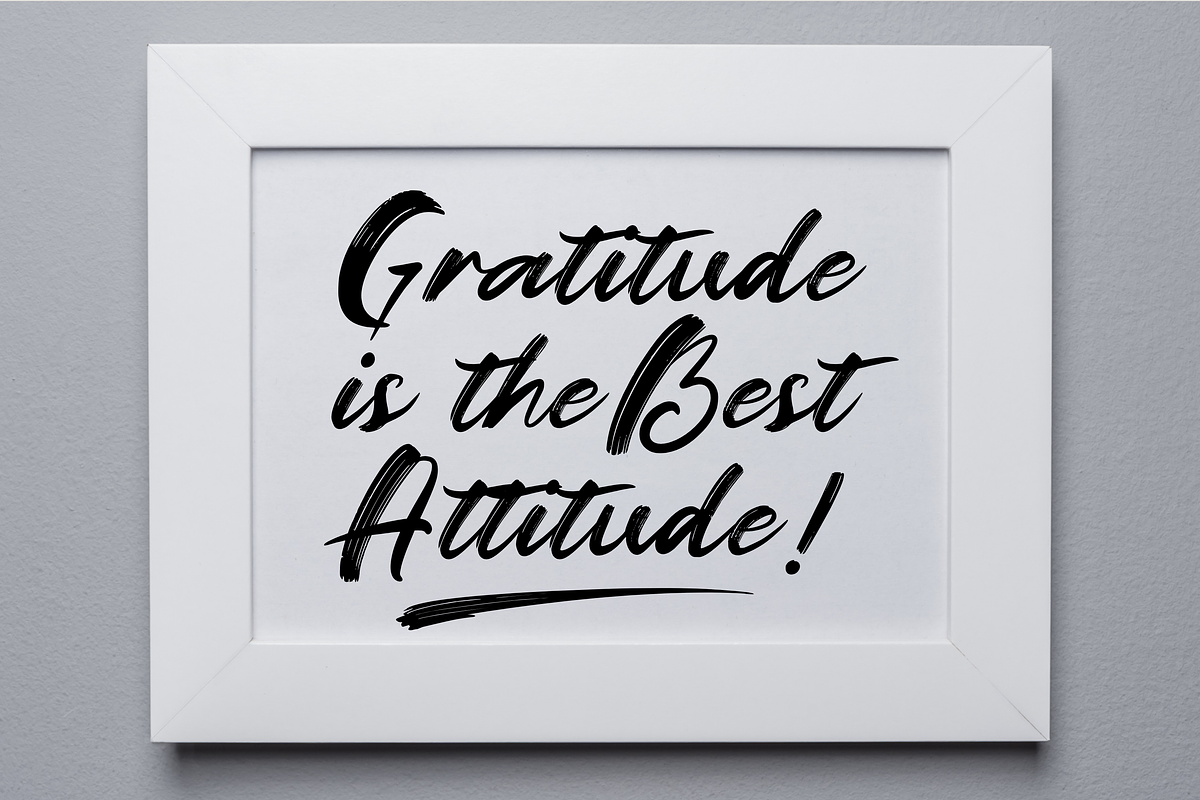 Lumra, a Handwritten Font by Gatype (Photo 9 of 12)