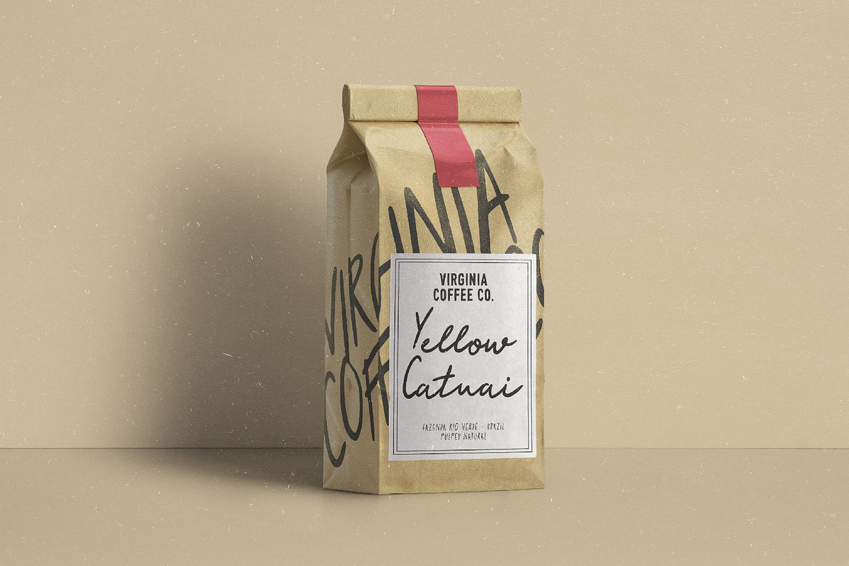 Handwritten Font + Graphics Bundle, a Script Font by Studio Aurora (Photo 9 of 11)