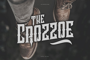 Crozzoe Decorative Typeface