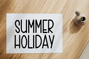 GRINCHES, a Serif Font by InermediaSTUDIO (Thumbnail 2 of 7)