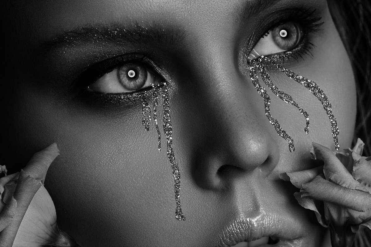 Sparkle Photoshop Instagram Template, a Social Media Template by Photohacklovers (Photo 4 of 6)