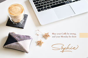 Monday Routines - Signature Font