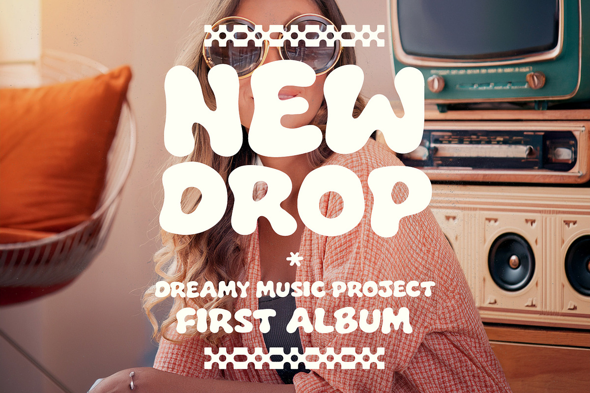 Weathy Groovy Playful Retro Bubble, a Handwritten Font by Maulana Creative (Photo 5 of 7)