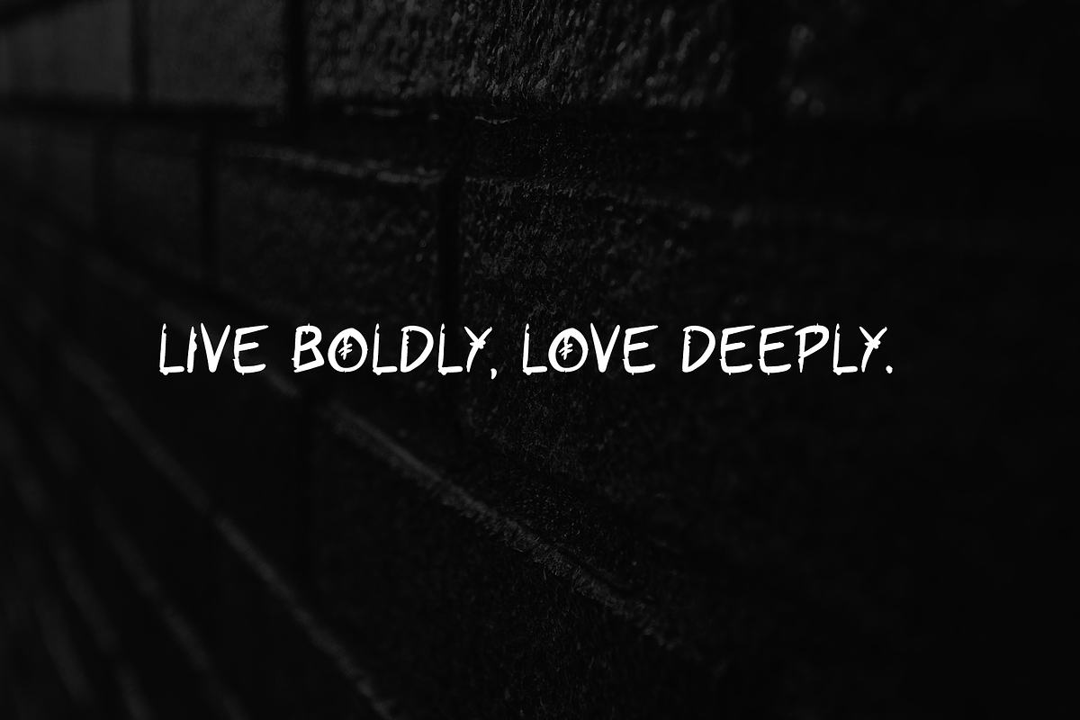 Quantum Font- Comic, a Handwritten Font by portype (Photo 3 of 5)