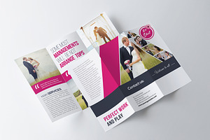 Tri Fold Mock UP Psd