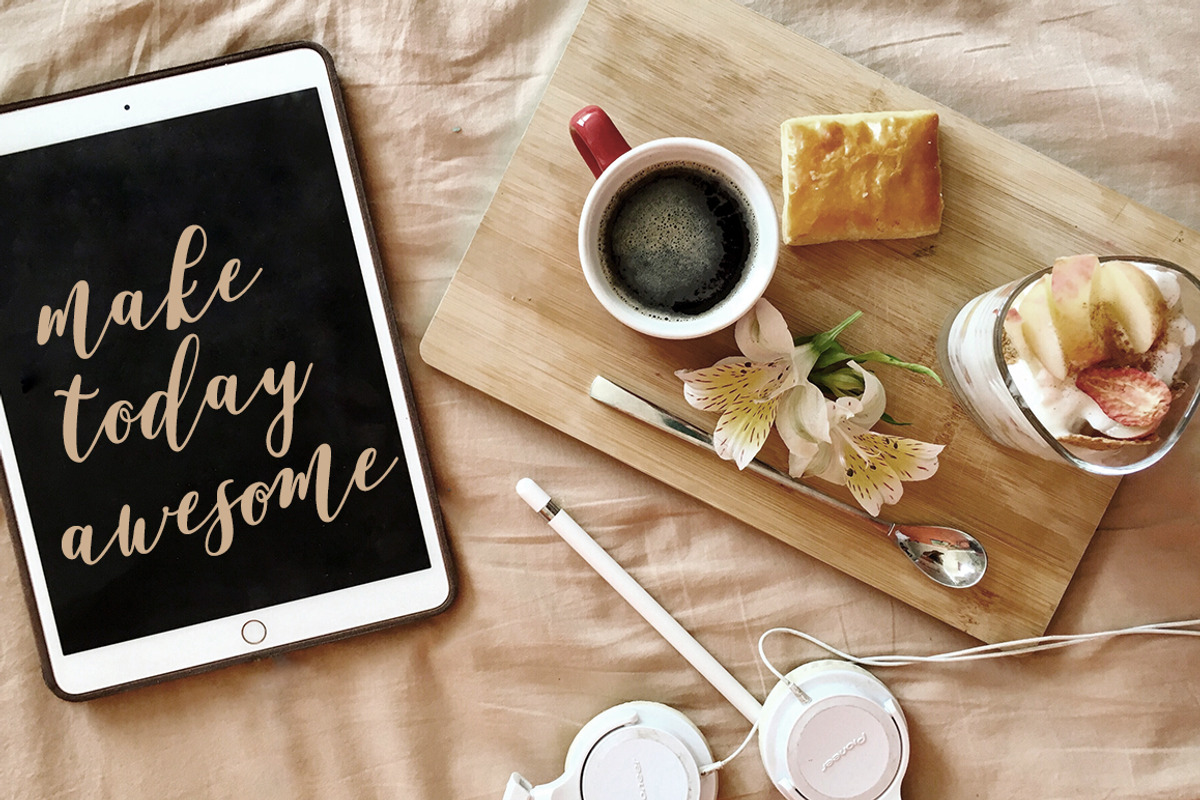 Malicute script, a Script Font by Franstudio (Photo 5 of 7)