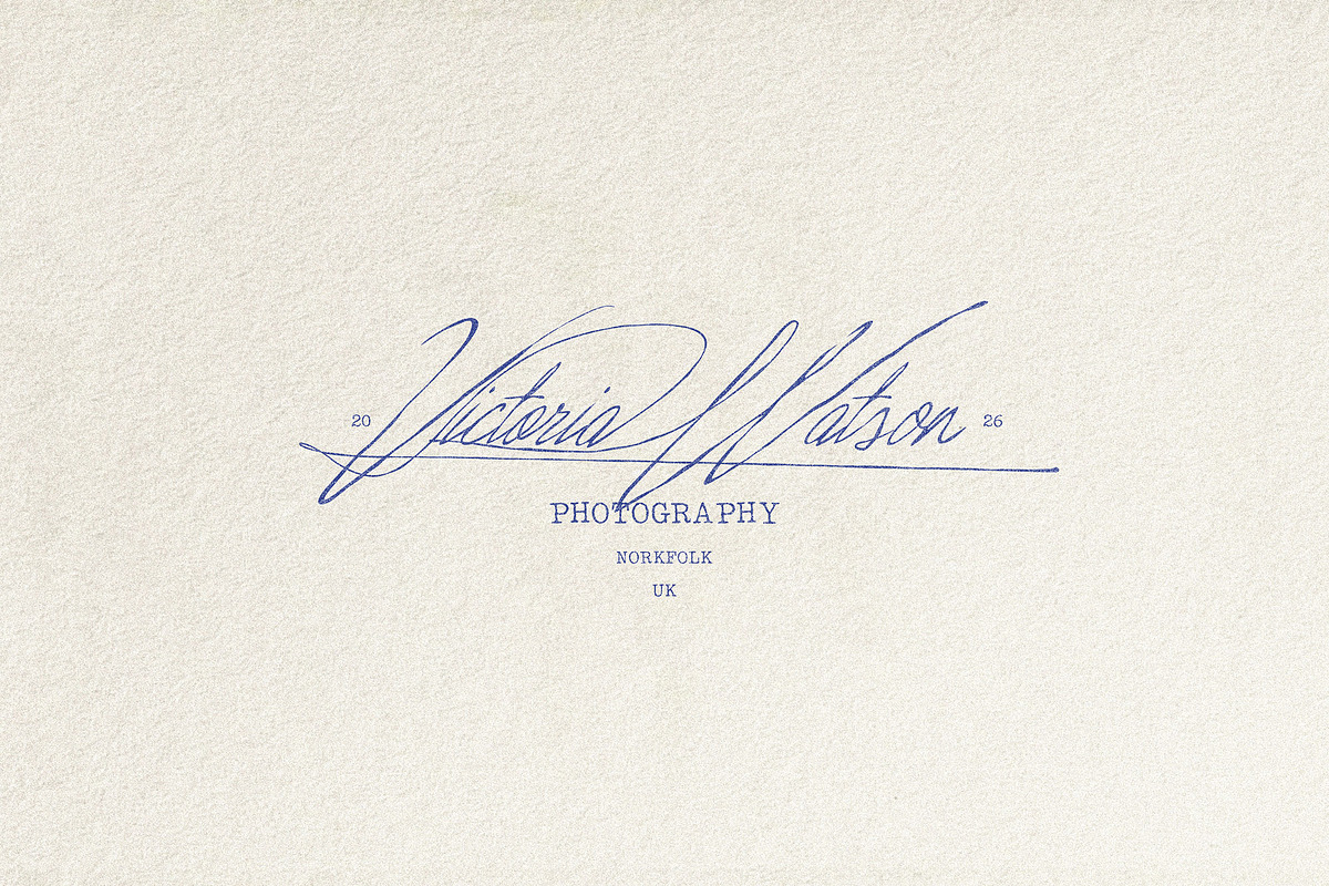 True Signature - Handwriting Script, a Script Font by AndrewPixelType (Photo 4 of 14)