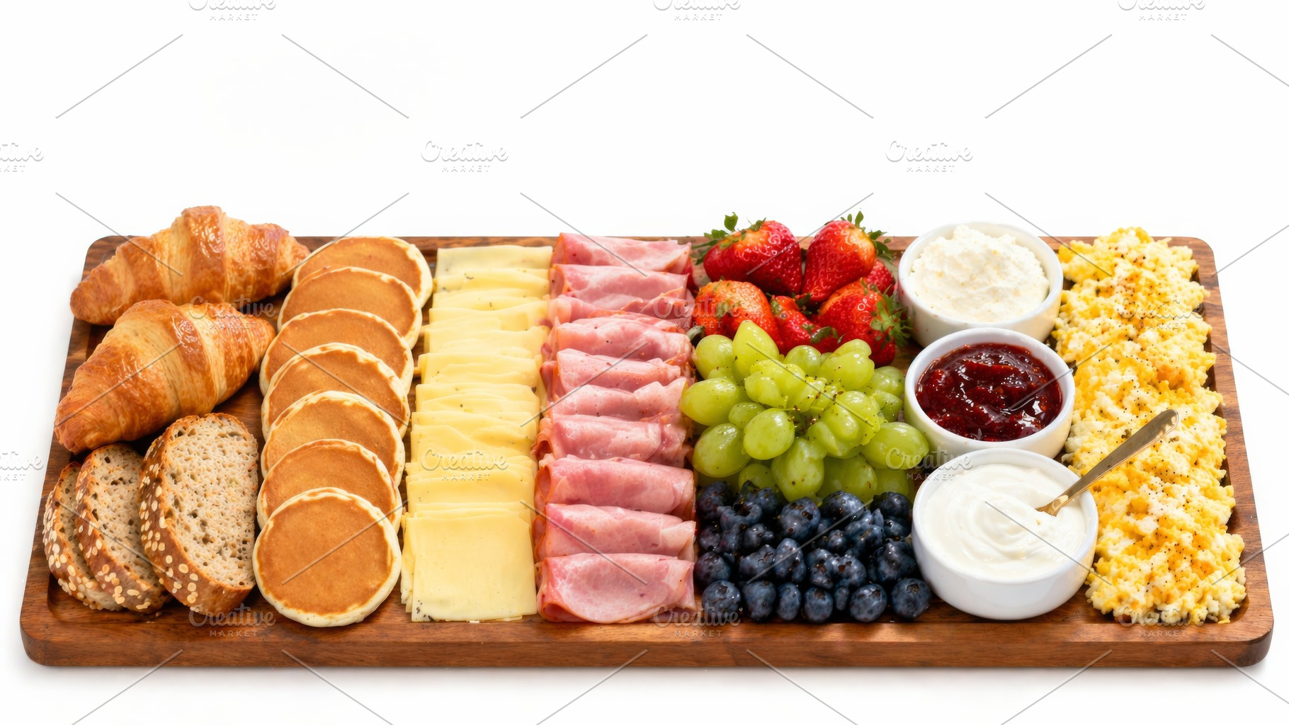 Breakfast grazing board with pastrie, a Photo by Dvoevnore photos