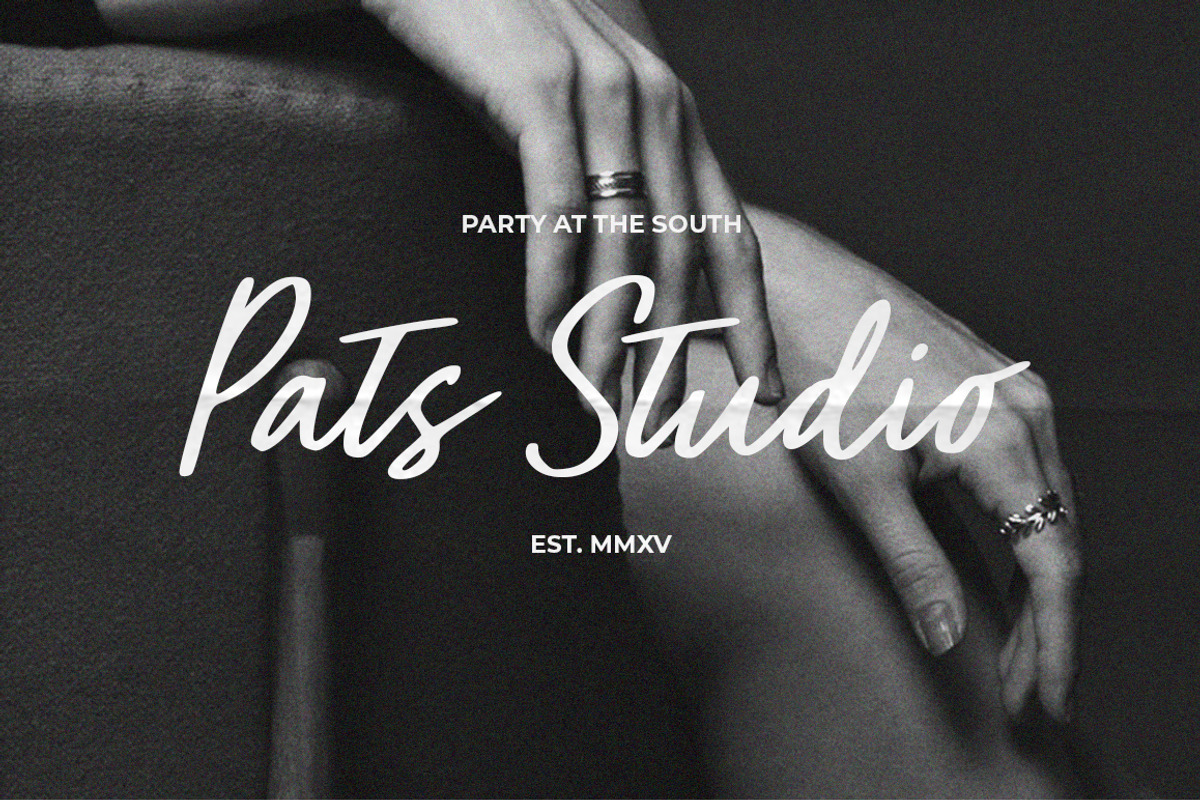 La Casa de Cultura | 2 Version, a Handwritten Font by Metasena Typefoundry (Photo 4 of 9)