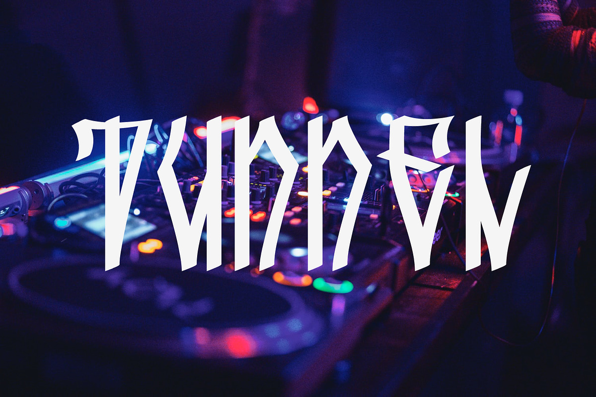 Graffiti font calligraphy marker, a Script Font by VyacheslavKolb (Photo 5 of 5)