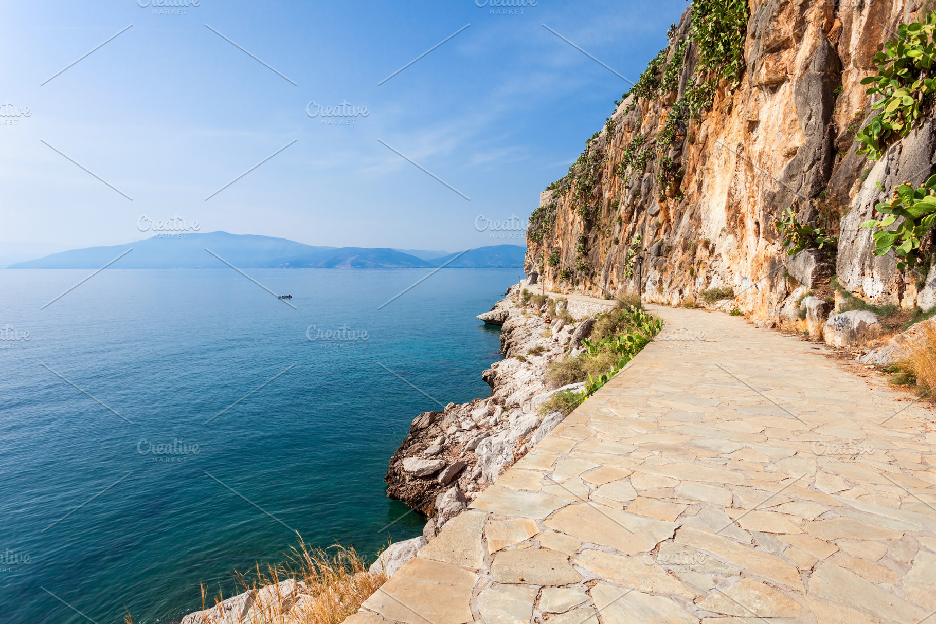 Way to Nafplio beach, a Photo by saiko3p