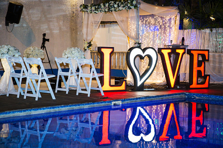Jewish Hupa , wedding putdoor .