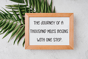 Momentic Christmas | Script Font, a Script Font by Scratchones (Thumbnail 4 of 8)