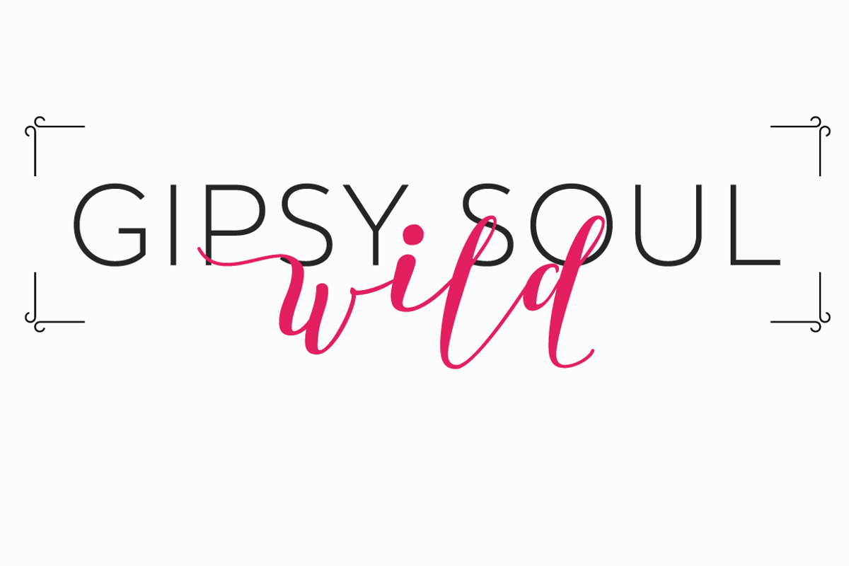Bikini Season, a Script Font by Los Andes Type (Photo 5 of 19)