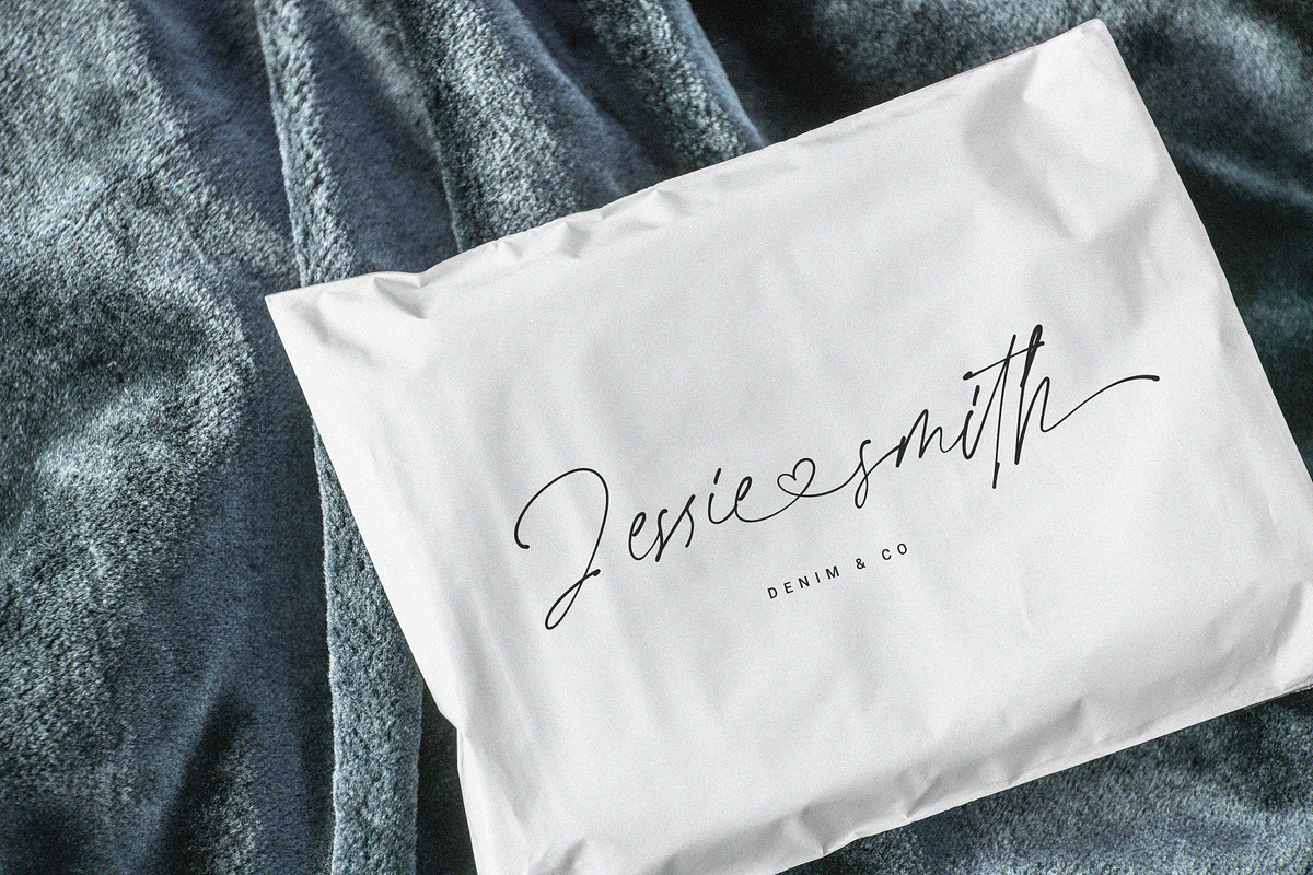 Love Limits - Lovely Stylish Font, a Script Font by Prioritype Co (Photo 6 of 10)