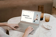 Aureo – Modern Fashion Landing Page, a Landing Page Template by trabaskriya (Thumbnail 5 of 5)