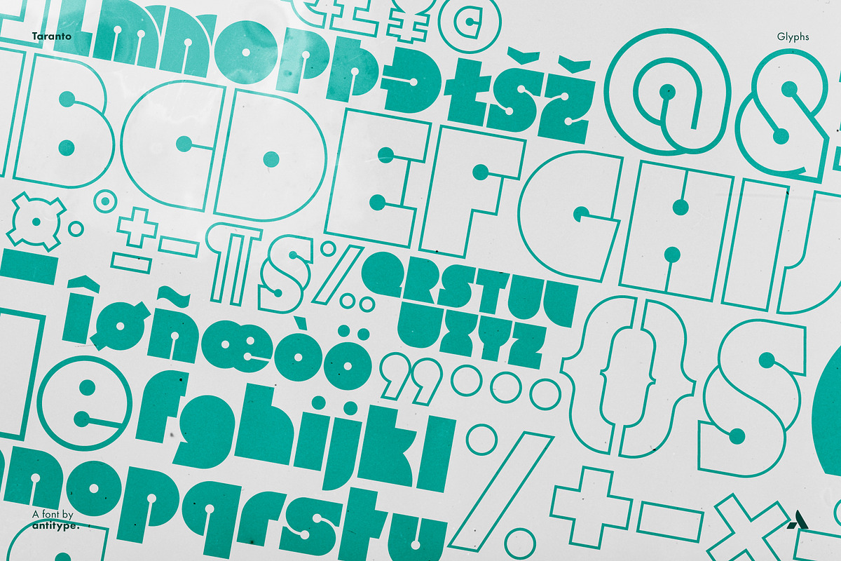 Taranto, a Font by antitype (Photo 2 of 9)