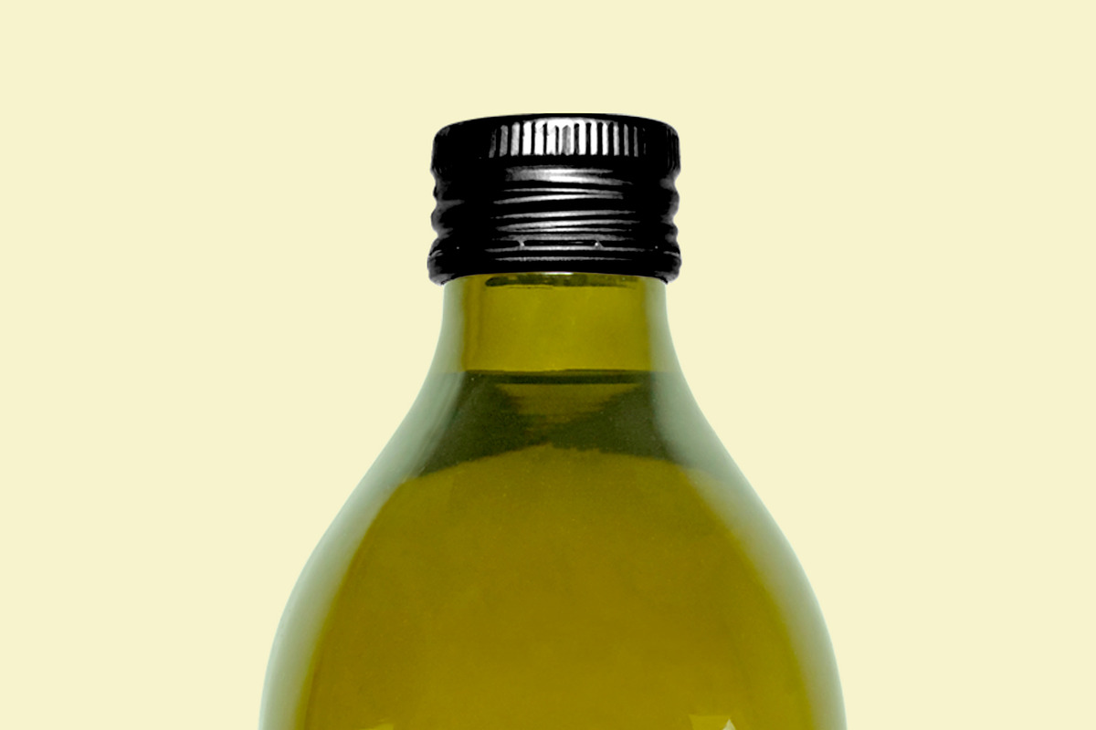 Olive oil - Bottle mockup, a Packaging Mockup by Makestudio (Photo 4 of 8)