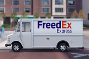 Mock-up Post Office Truck, a Product Mockup by rogeriomarcos (Thumbnail 3 of 8)