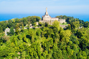 Mota Castle in San Sebastian, a Photo by saiko3p