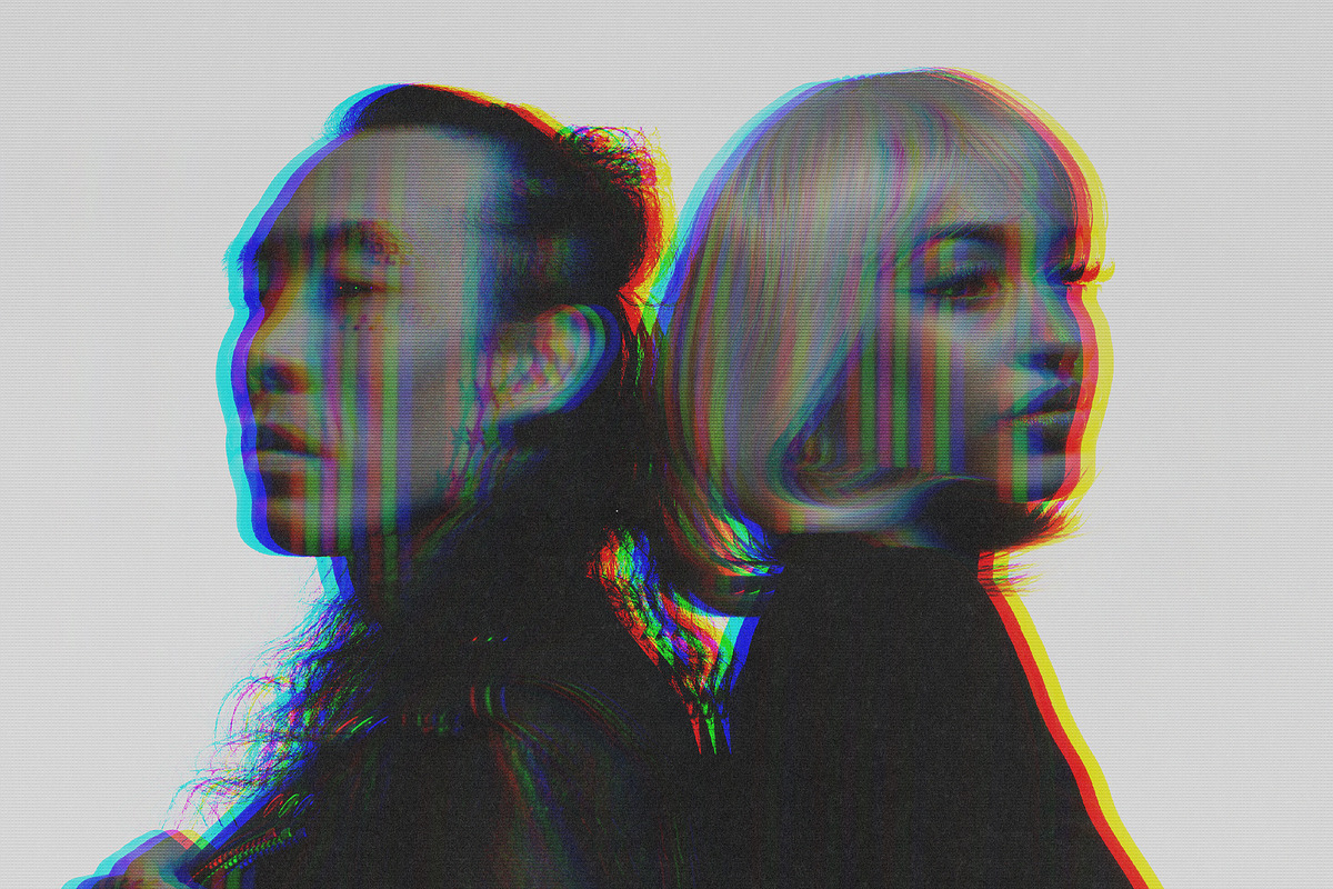 Stereo Anaglyph Distortion Effect, a Graphic by Divided.co (Photo 6 of 7)