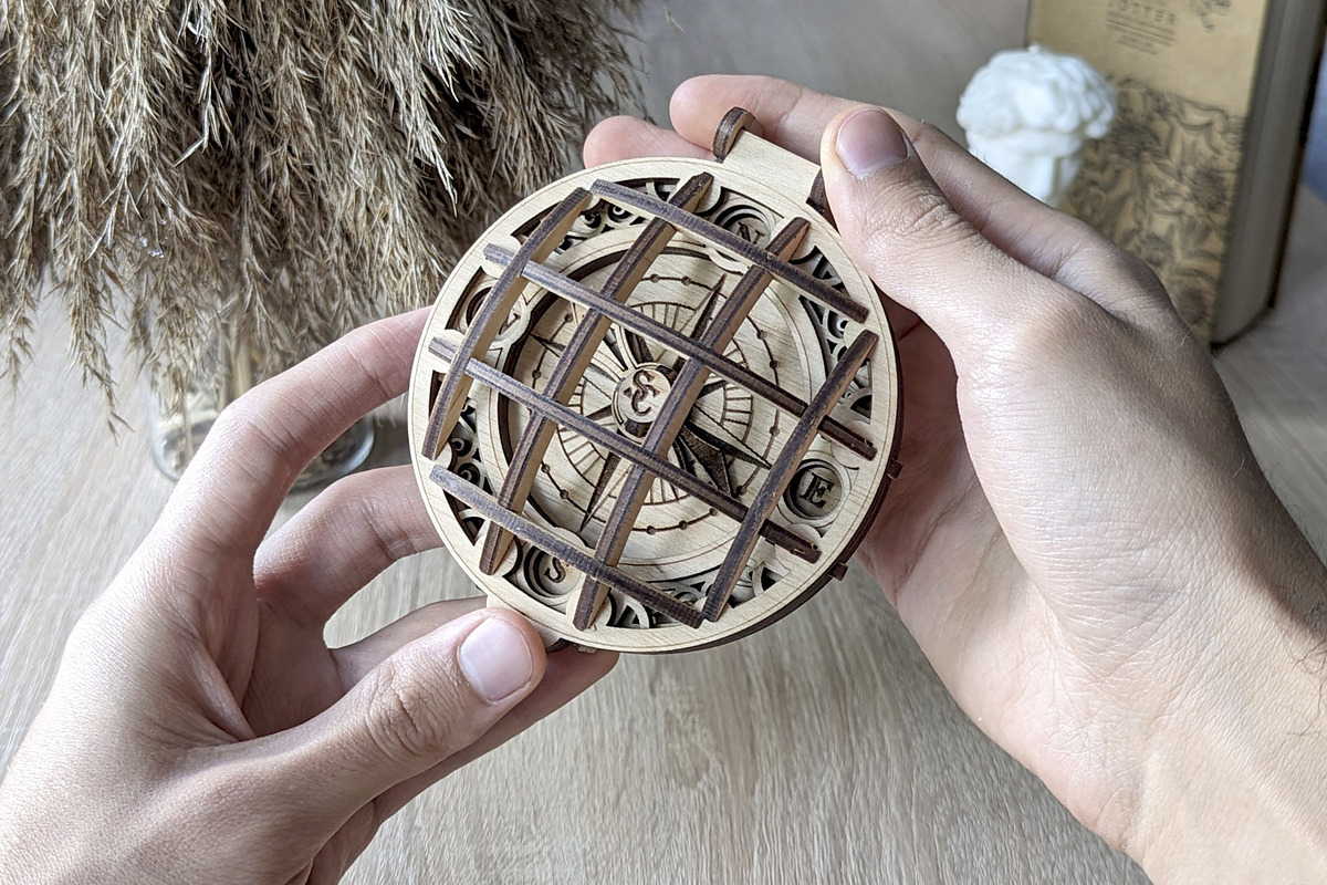 Santa Claus Compass - Laser Cut File, an Object Graphic by VectorPainter (Photo 10 of 11)