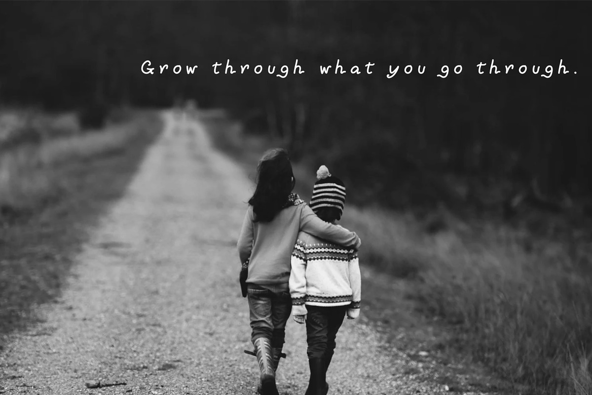 Valerie Handwritten Font, a Handwritten Font by Sense Library (Photo 2 of 9)