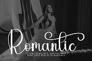 Holiday Christmas, a Handwritten Font by InermediaSTUDIO (Thumbnail 2 of 7)