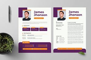 Freelance Graphic Designer CV Resume