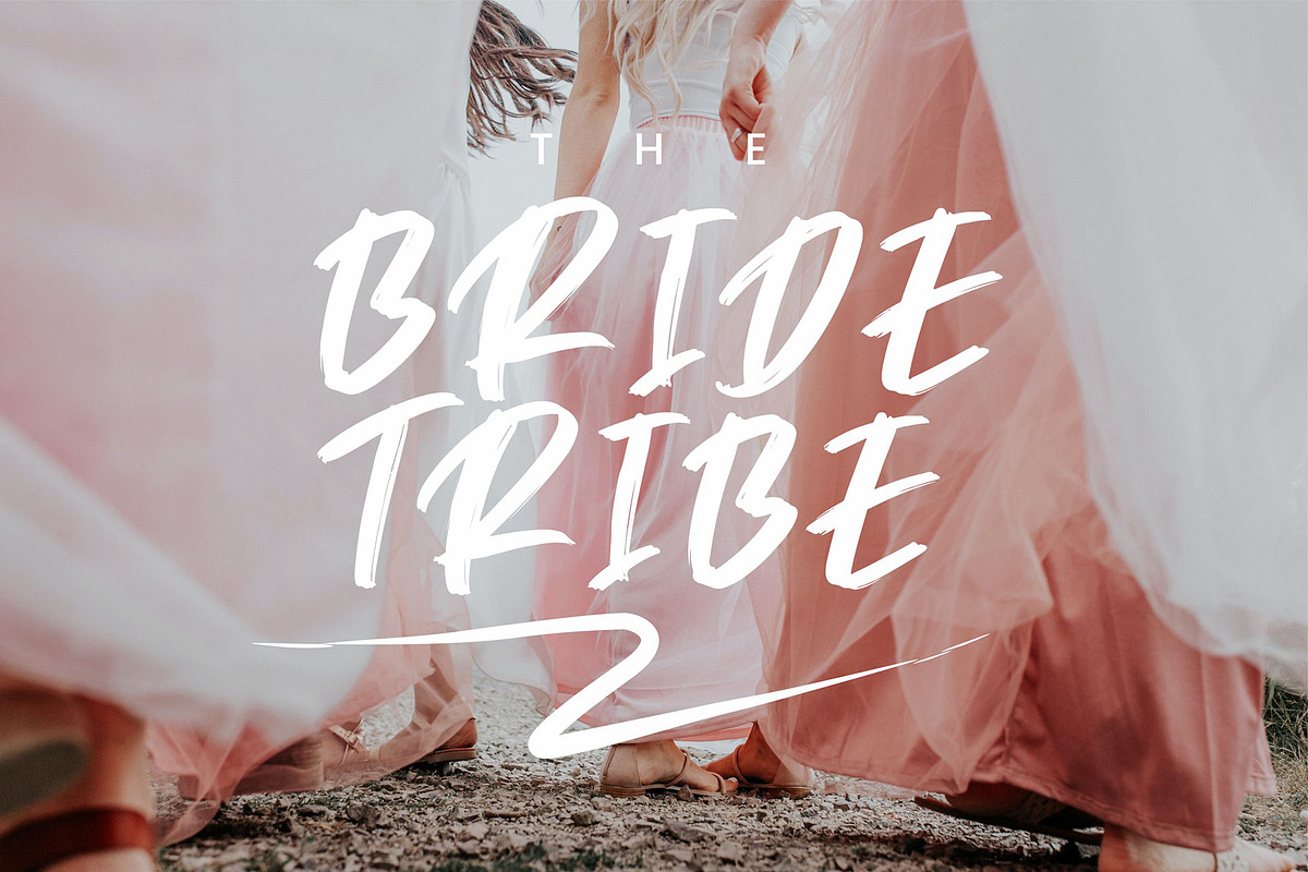 Meranda Modern Font, a Script Font by Formatika Studio (Photo 4 of 8)