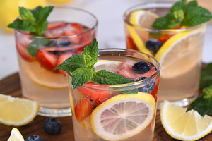 Lemonade with strawberries, blueberr