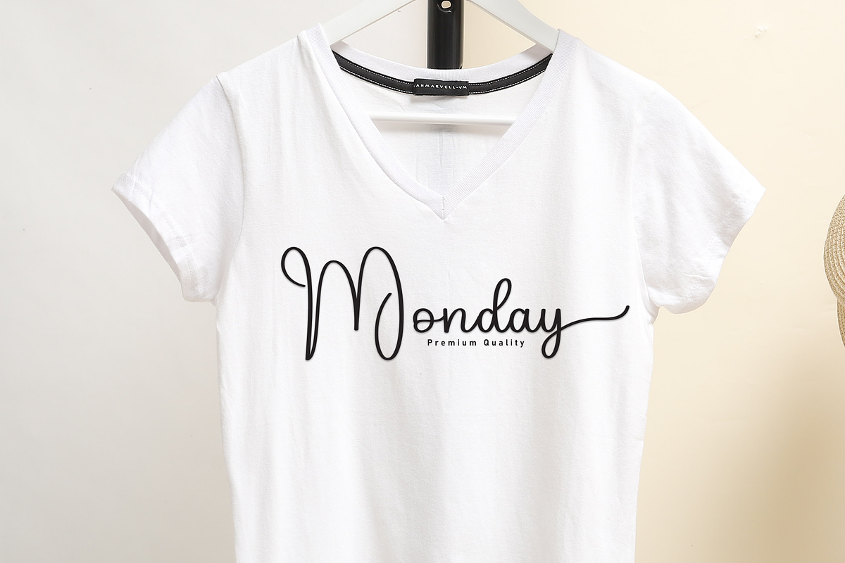 Mother Day | Script Font, a Handwritten Font by Scratchones (Photo 3 of 9)