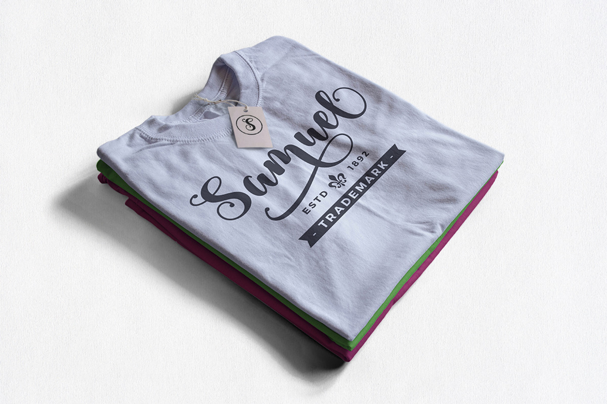 Baby Leni, a Script Font by Nurul_kamal (Photo 7 of 11)