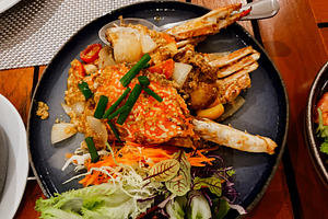 Stir-fried crab with curry powder, a Food & Drink Photo by AMMi