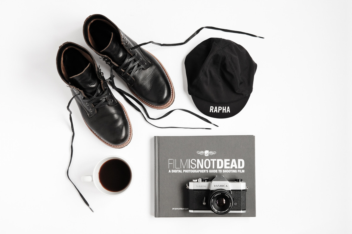 Clean + Minimal Photo editing action, an Action Add-On by Foto Rx Co. (Photo 2 of 6)