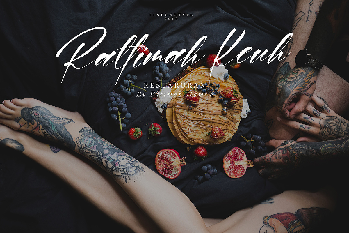 Alenha Casual Handwritten, a Script Font by pineungtype (Photo 5 of 9)