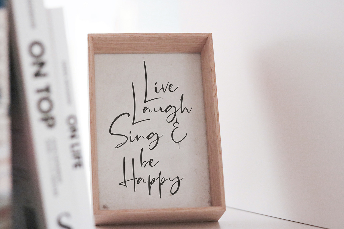 Desttina Font (New Update!), a Script Font by Awanstudio (Photo 2 of 8)